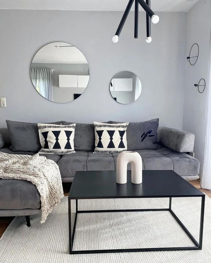 16 Ways To Elevate Your Living Room Decor With Mirrors
