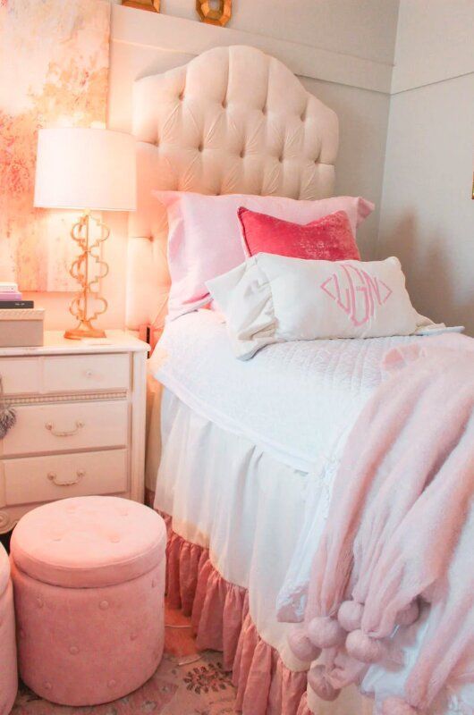Dorm room decor ideas