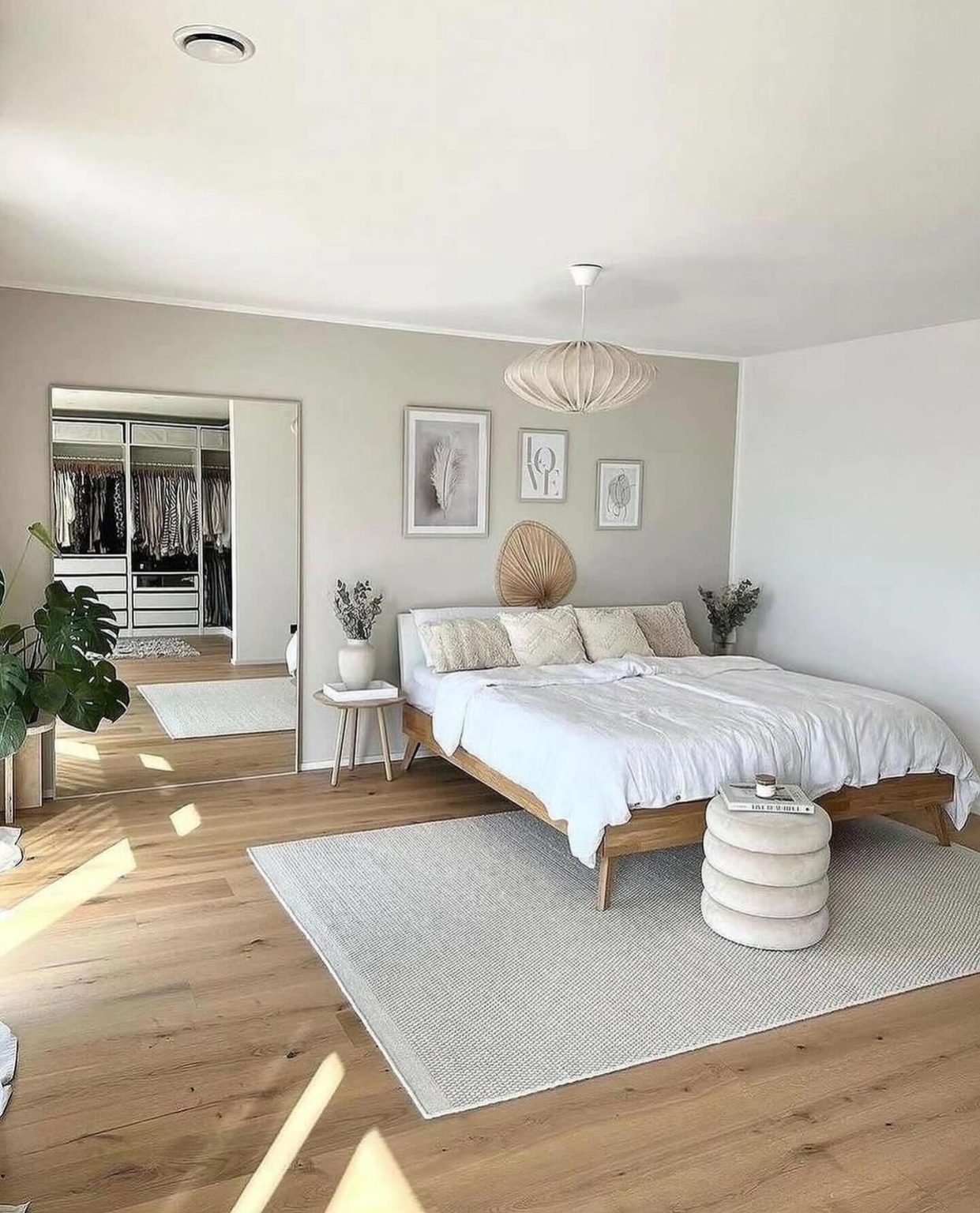 Modern Cozy Bedroom That Are Neutral Yet Captivating - Her Home Decorations