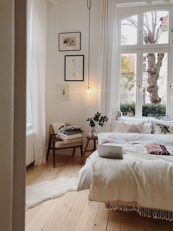 beautiful small bedroom decor idea