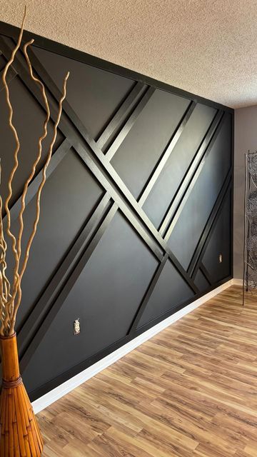 black accent wall decor