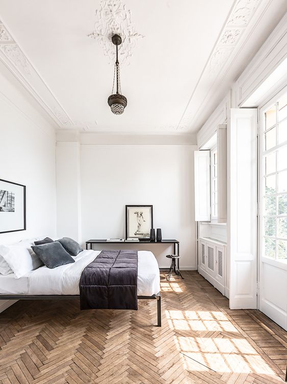 narrow bedroom style