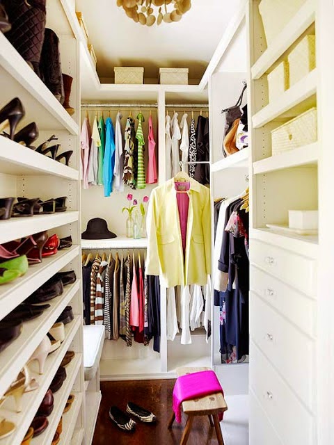 small walk in closet design idea
