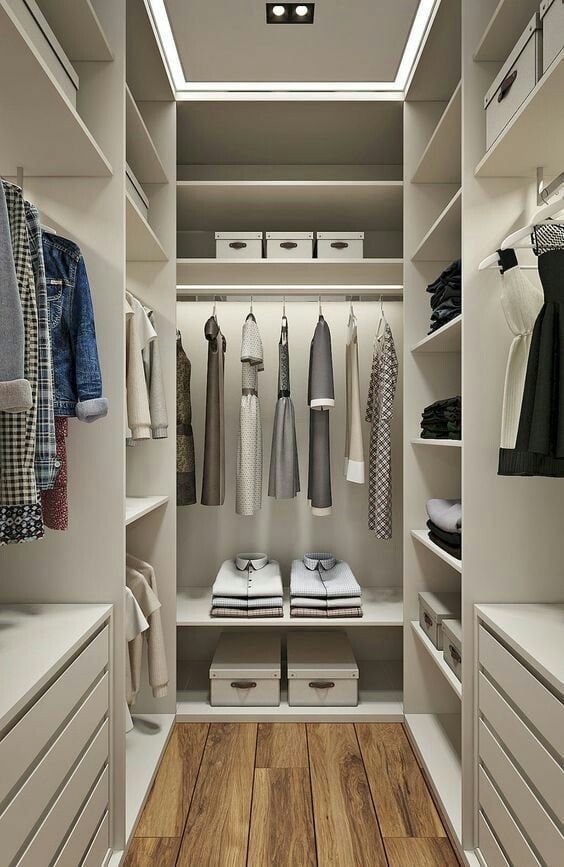 small walk in closet design