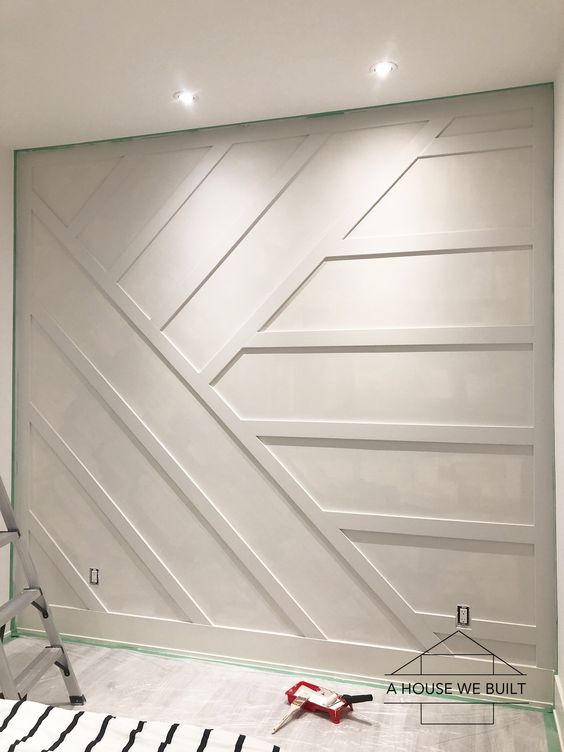 stylish regular wall accent